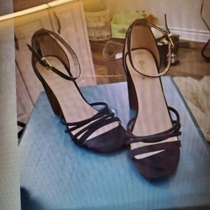 Scrappy heels slightly worn